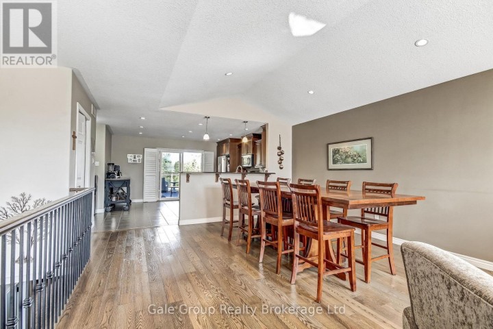 Photo 5 at 402 Fairway Road, Woodstock - North, Woodstock