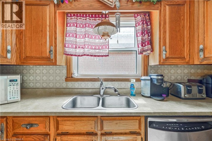 Photo 13 at 60 N Park Road, Echo Place, Brantford