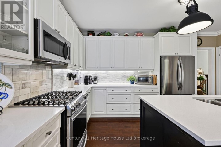 Photo 13 at 528 Baldwin Crescent, Woodstock - North, Woodstock