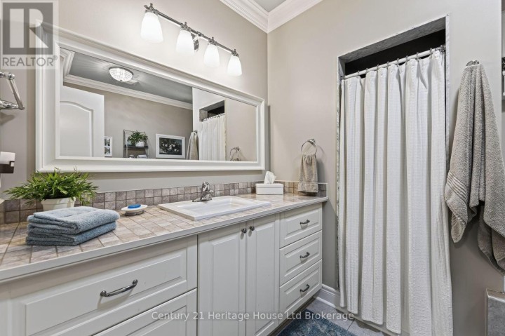Photo 20 at 528 Baldwin Crescent, Woodstock - North, Woodstock