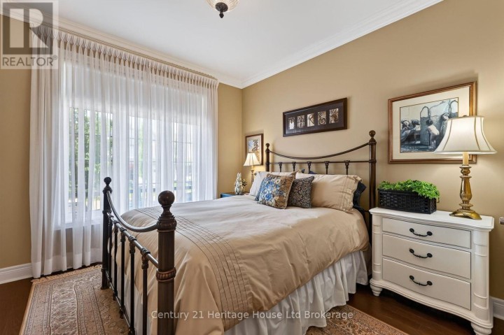 Photo 6 at 528 Baldwin Crescent, Woodstock - North, Woodstock