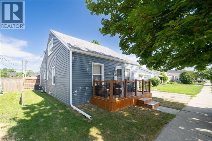 Photo 1 at 77 Eighth Avenue, Eagle Place East, Brantford