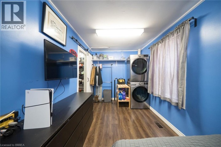 Photo 12 at 77 Eighth Avenue, Eagle Place East, Brantford