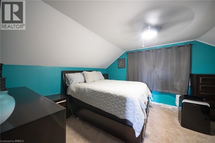 Photo 15 at 77 Eighth Avenue, Eagle Place East, Brantford