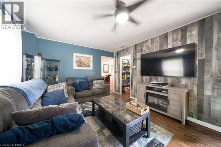 Photo 6 at 77 Eighth Avenue, Eagle Place East, Brantford