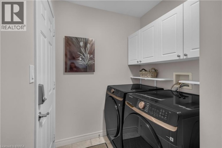 Photo 15 at 13 - 633 N Park Road, Cedarland, Brantford