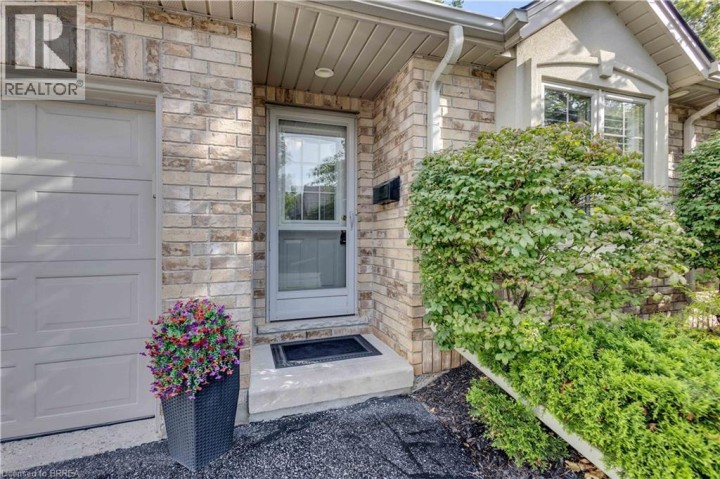 Photo 2 at 13 - 633 N Park Road, Cedarland, Brantford