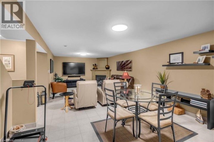 Photo 21 at 13 - 633 N Park Road, Cedarland, Brantford