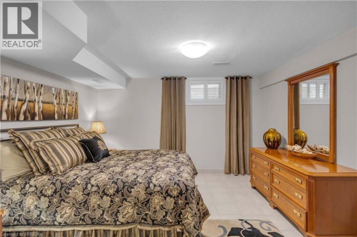 Photo 22 at 13 - 633 N Park Road, Cedarland, Brantford