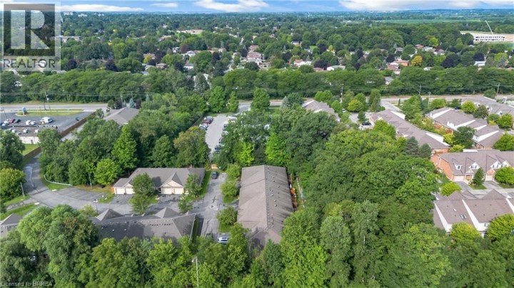 Photo 33 at 13 - 633 N Park Road, Cedarland, Brantford