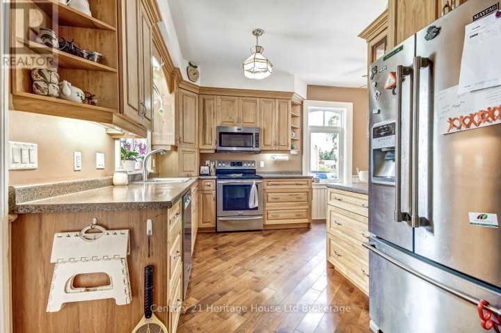 Photo 3 at 166 W Dundas Street, Ingersoll (Thamesford), Ingersoll