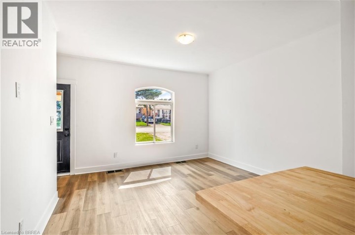 Photo 11 at 150 Stanley Street, East Ward, Brantford