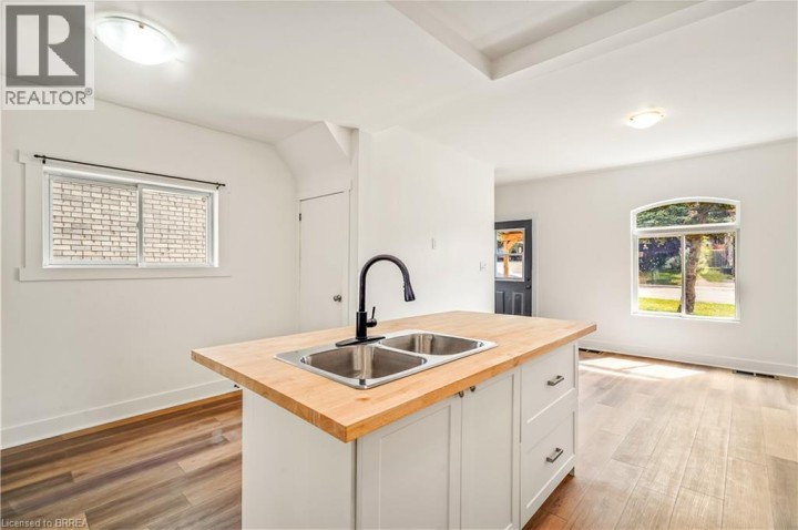 Photo 13 at 150 Stanley Street, East Ward, Brantford