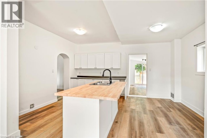 Photo 12 at 150 Stanley Street, East Ward, Brantford