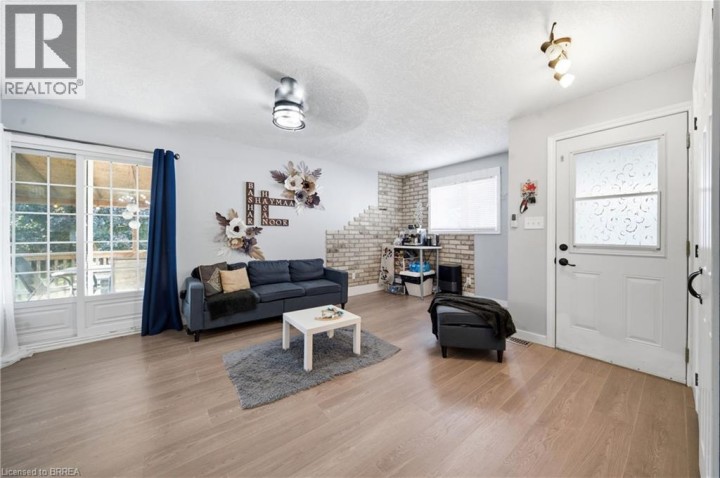 Photo 13 at 49 Seventh Avenue, Eagle Place East, Brantford