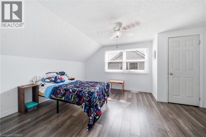 Photo 18 at 49 Seventh Avenue, Eagle Place East, Brantford