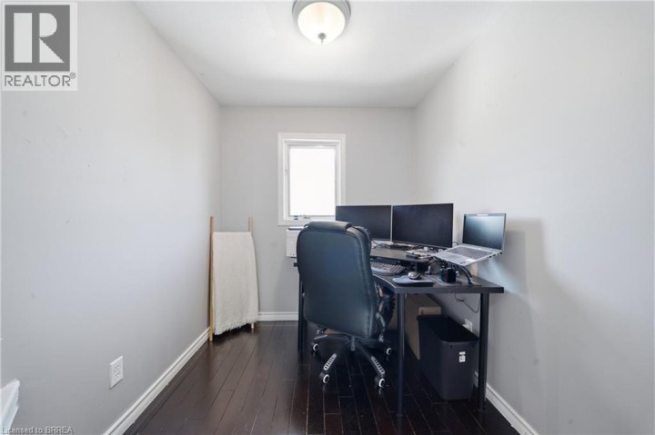 Photo 20 at 49 Seventh Avenue, Eagle Place East, Brantford