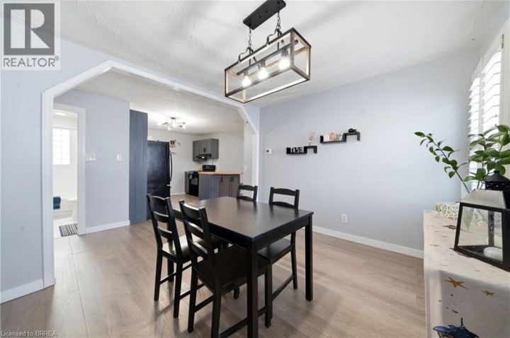 Photo 8 at 49 Seventh Avenue, Eagle Place East, Brantford
