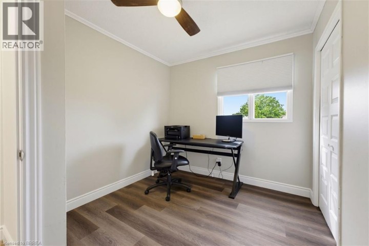 Photo 12 at 46 Garden Crescent, Innerkip (Fair Grounds), Woodstock