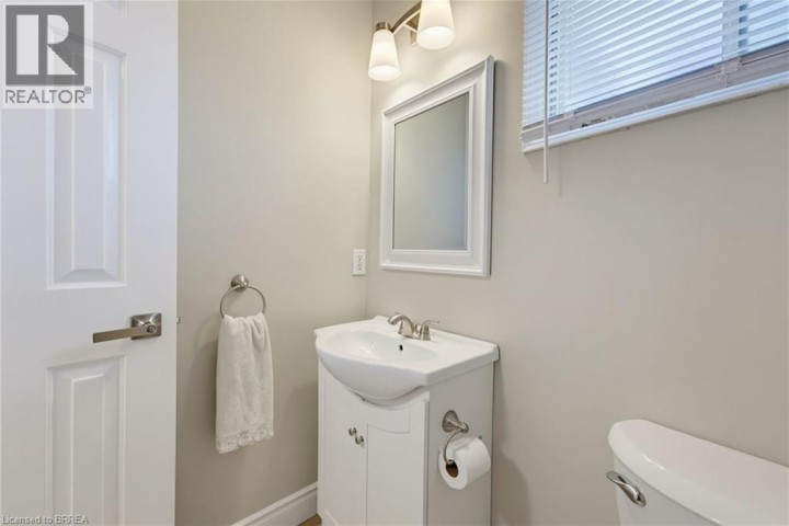 Photo 7 at 46 Garden Crescent, Innerkip (Fair Grounds), Woodstock