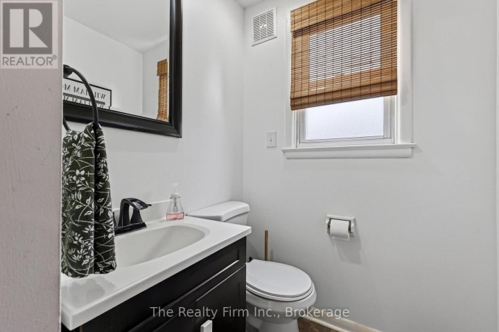 Photo 18 at 652 Miller Street, Woodstock - North, Woodstock