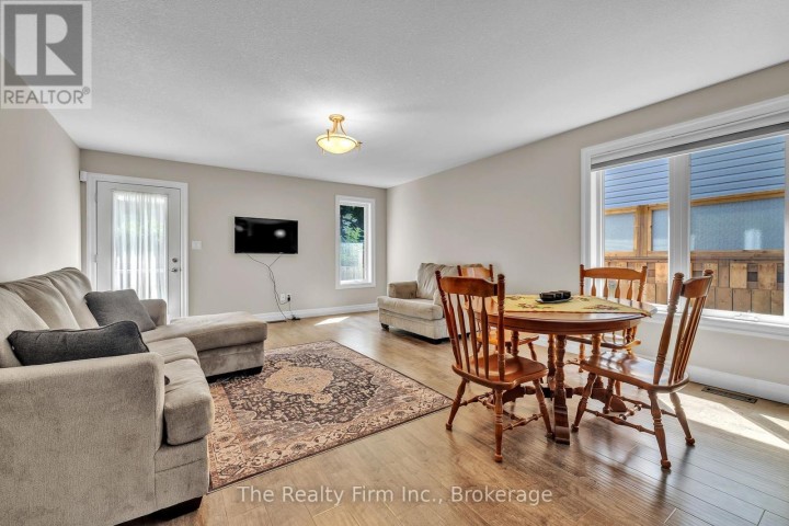 Photo 10 at 27 Cronyn Street, Woodstock - South, Woodstock
