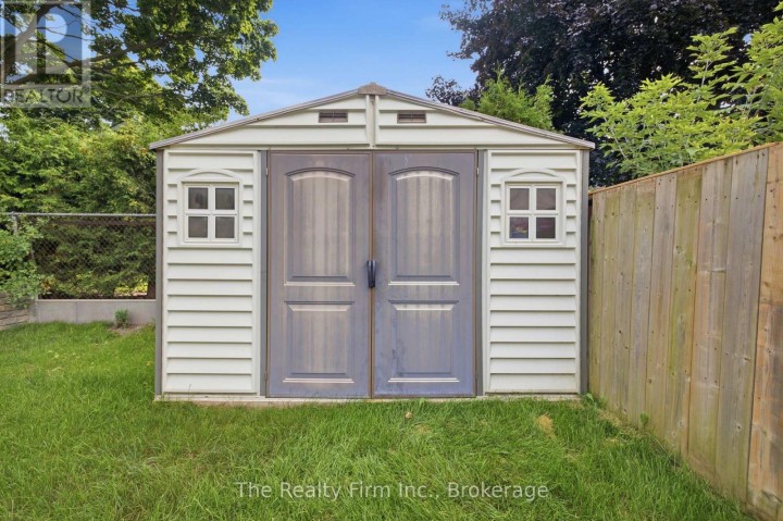 Photo 35 at 27 Cronyn Street, Woodstock - South, Woodstock