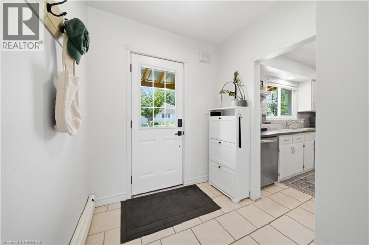 Photo 3 at 33 Wood Street, North Park / Wood St., Brantford