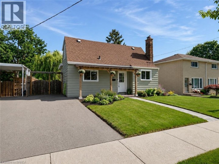 Photo 2 at 33 Wood Street, North Park / Wood St., Brantford