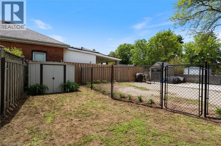Photo 24 at 30 Dundas Street, Terrace Hill, Brantford