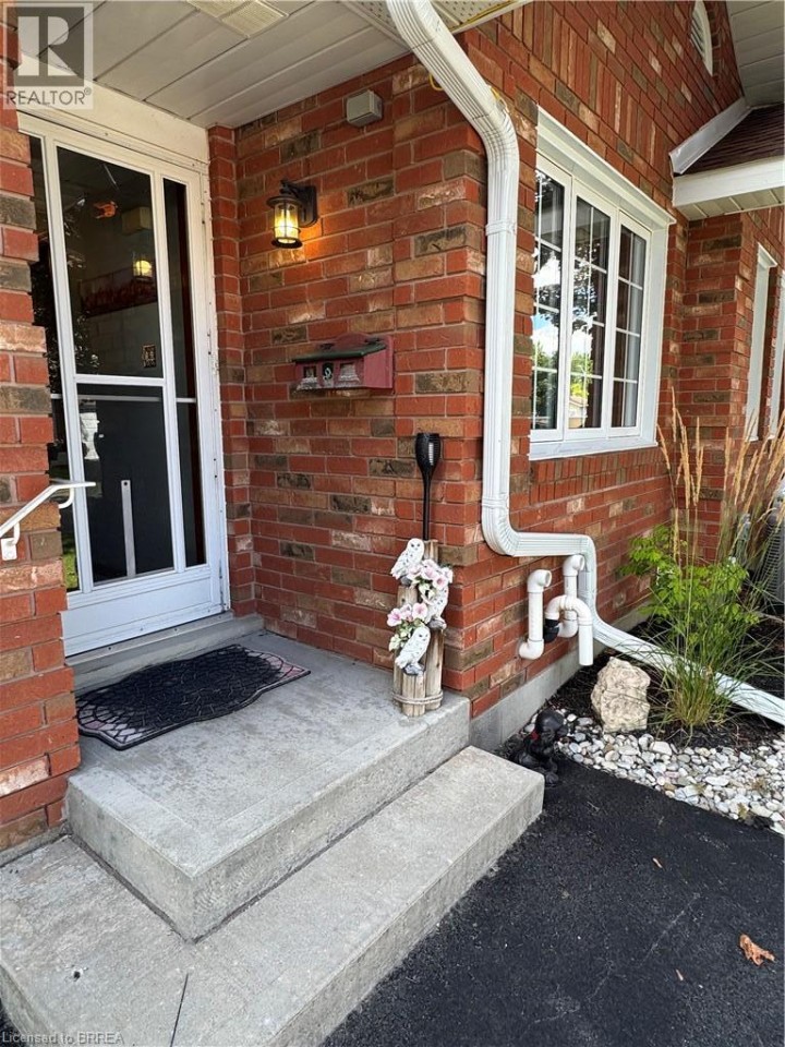 Photo 5 at 16 - 60 Whitlaw Way, Innerkip (Fair Grounds), Woodstock
