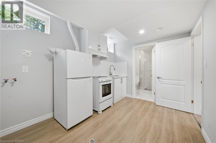 Photo 28 at 44 Stanley Street, North Ward, Brantford