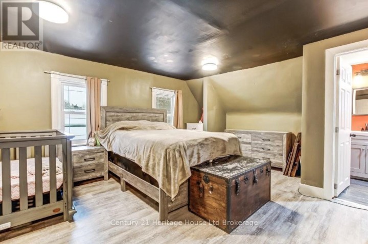 Photo 10 at 87 Bay Street, Woodstock - South, Woodstock