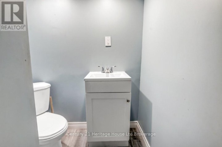 Photo 18 at 87 Bay Street, Woodstock - South, Woodstock