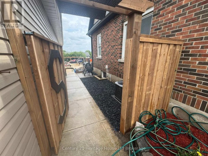 Photo 24 at 87 Bay Street, Woodstock - South, Woodstock