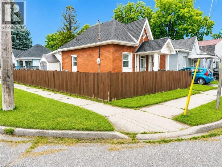 Photo 2 at 15 Esther Street, East Ward, Brantford