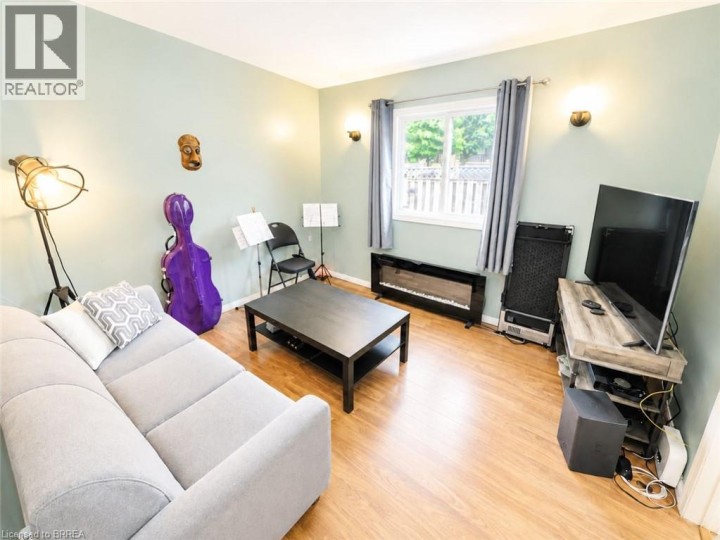 Photo 9 at 15 Esther Street, East Ward, Brantford