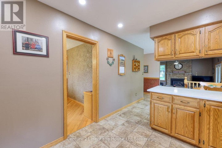 Photo 12 at 81 N Glenn Avenue, Sweaburg, South-West Oxford