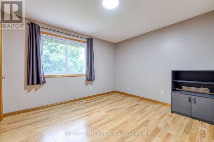 Photo 21 at 81 N Glenn Avenue, Sweaburg, South-West Oxford