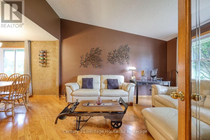 Photo 6 at 81 N Glenn Avenue, Sweaburg, South-West Oxford