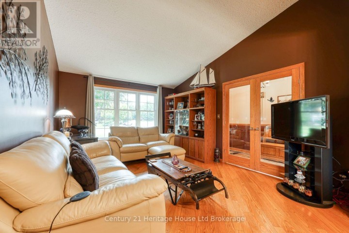 Photo 7 at 81 N Glenn Avenue, Sweaburg, South-West Oxford