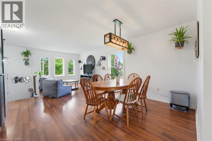 Photo 10 at 1 Limerick Lane, Donegal / Mcguiness, Brantford