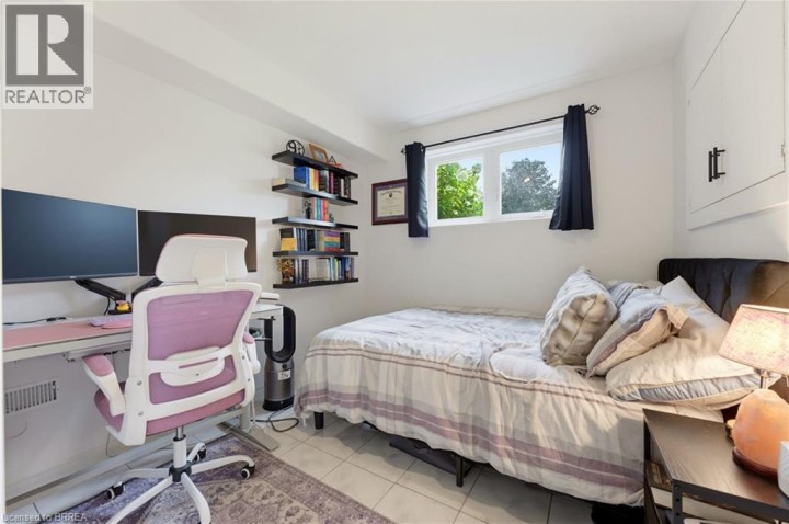 Photo 24 at 1 Limerick Lane, Donegal / Mcguiness, Brantford