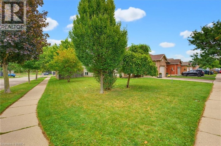 Photo 4 at 1 Limerick Lane, Donegal / Mcguiness, Brantford