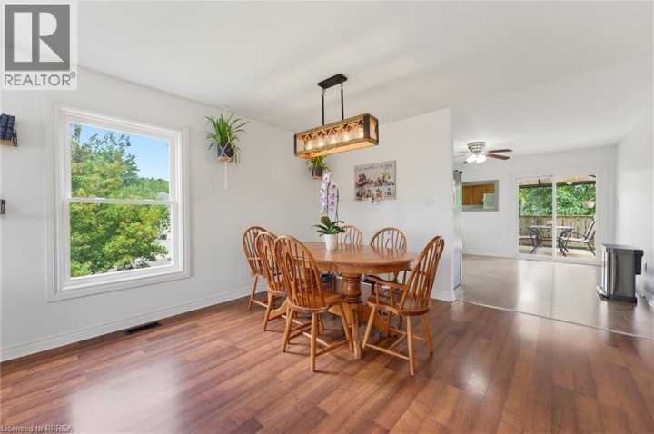 Photo 9 at 1 Limerick Lane, Donegal / Mcguiness, Brantford