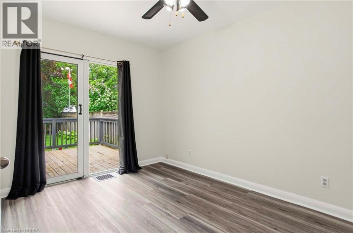 Photo 16 at 20 John Street, Holmedale, Brantford