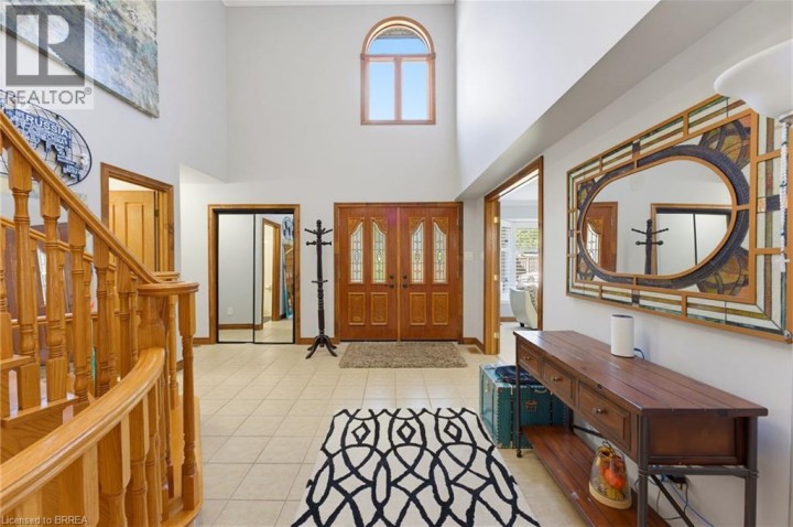 Photo 3 at 21 Cameron Lane, Brier Park, Brantford
