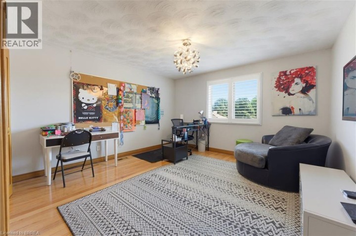 Photo 21 at 21 Cameron Lane, Brier Park, Brantford