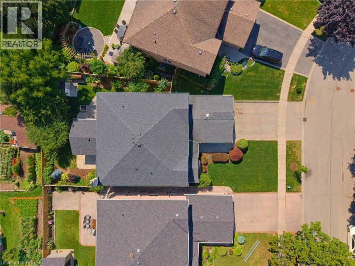 Photo 34 at 21 Cameron Lane, Brier Park, Brantford