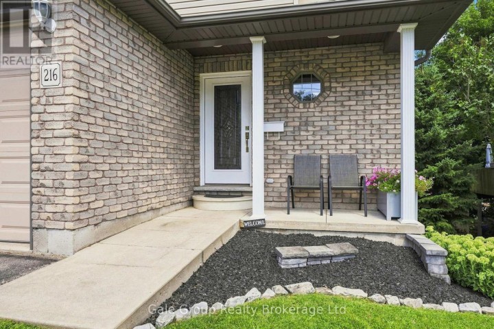 Photo 4 at 216 N Thames Street, Ingersoll - North, Ingersoll